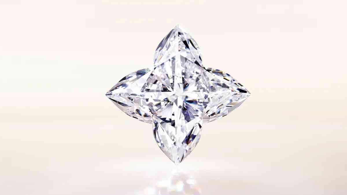 Monogram Star diamond